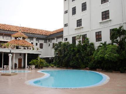 Holiday Hotel Phnompen Kültér fotó